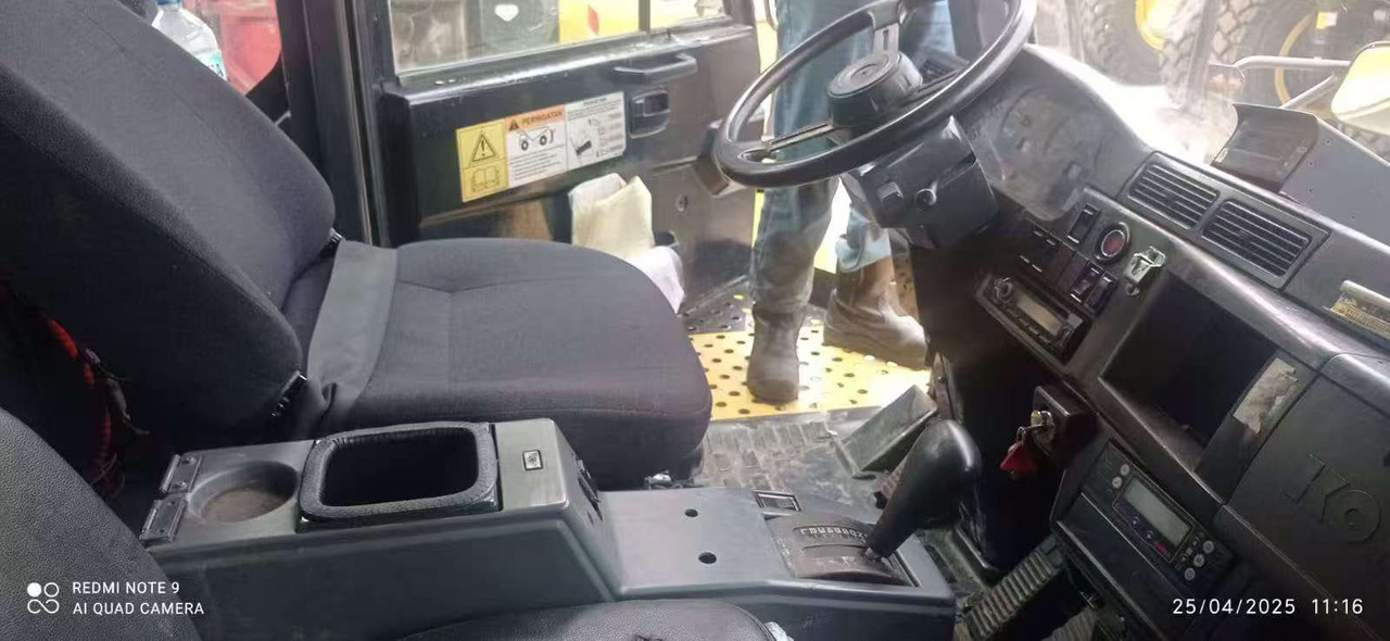 KOMATSU HD785-7 - משאית סלעים/ מסיר פסולת קשיח: תמונה 2 KOMATSU HD785-7 - משאית סלעים/ מסיר פסולת קשיח: תמונה 2