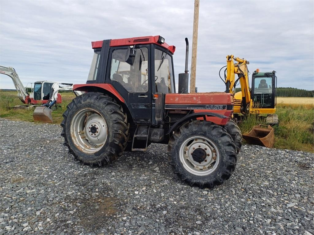 Case IH 685XL - טרקטור חקלאי: תמונה 4 Case IH 685XL - טרקטור חקלאי: תמונה 4