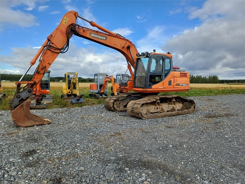 Doosan DX160LC Metsä alustalla - מחפר סורק: תמונה 1 Doosan DX160LC Metsä alustalla - מחפר סורק: תמונה 1