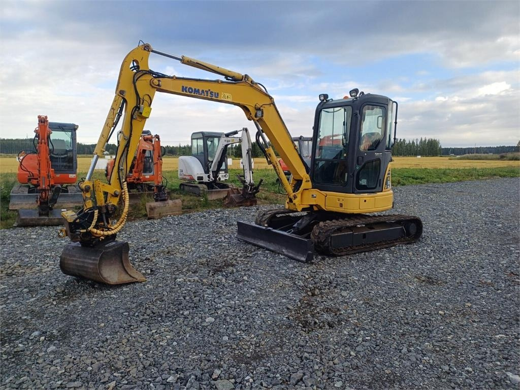 Komatsu pc50mr-2 Engcon pyörittäjällä - מיני מחפר: תמונה 1 Komatsu pc50mr-2 Engcon pyörittäjällä - מיני מחפר: תמונה 1