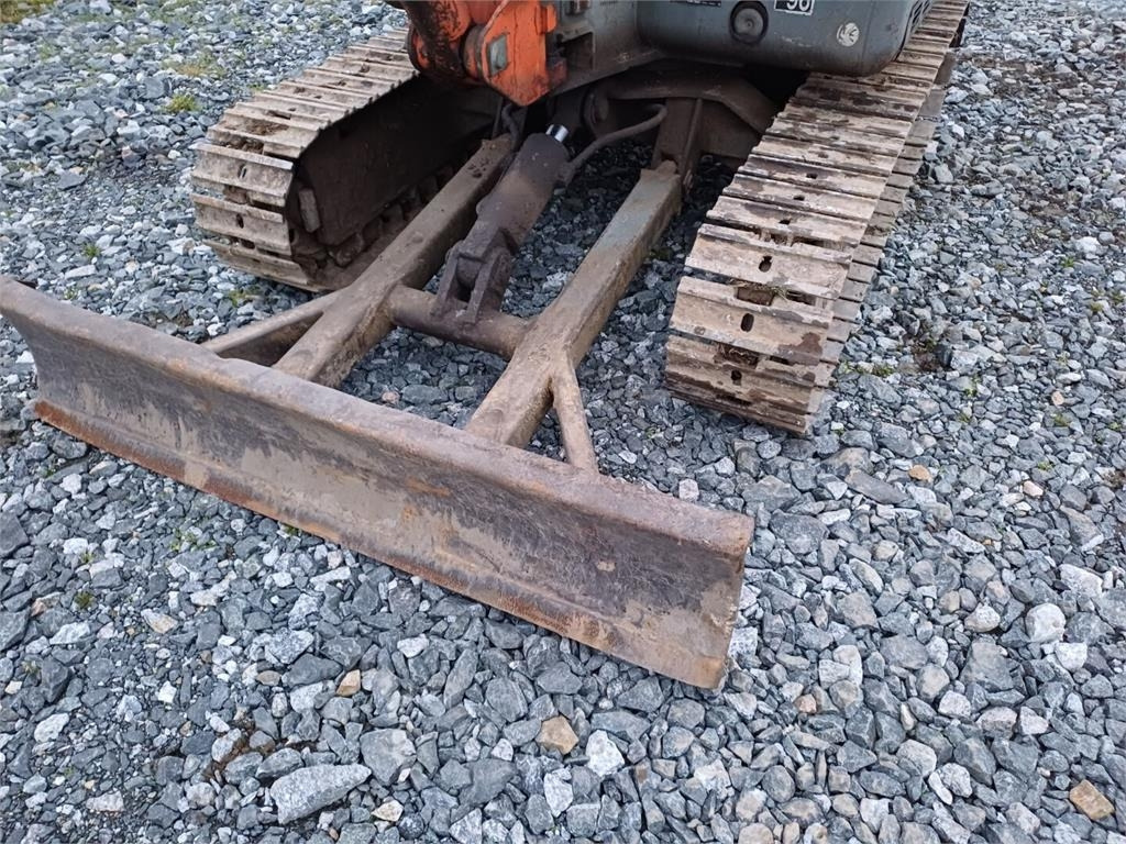 מיני מחפר Pel-Job EB406 rautateloilla. Kolme kauhaa: תמונה 7