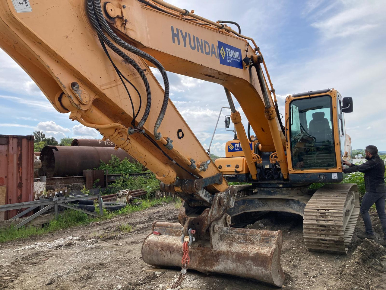 PELLE SUR CHENILLES HYUNDAI ROBEX 250 NLC-9 - מחפר סורק: תמונה 2 PELLE SUR CHENILLES HYUNDAI ROBEX 250 NLC-9 - מחפר סורק: תמונה 2