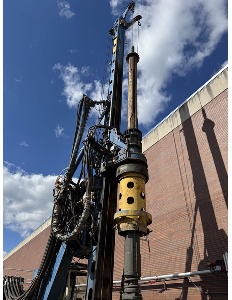 Bauer BG 15 H - אסדת קידוח: תמונה 1 Bauer BG 15 H - אסדת קידוח: תמונה 1