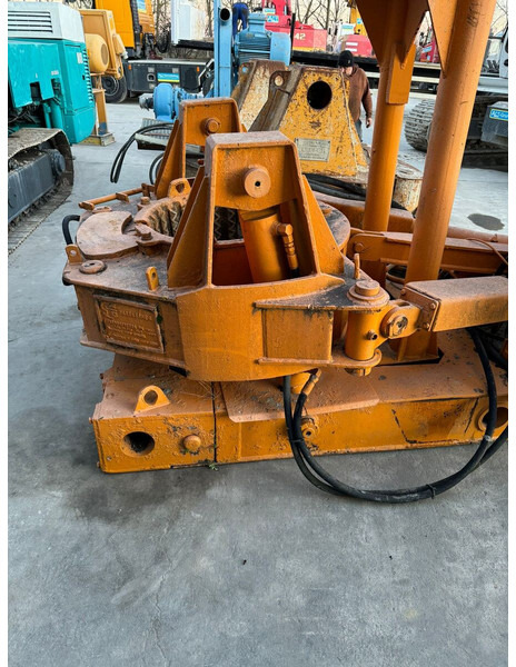 Casagrande Casing Oscillator 900 - מכונת בנייה: תמונה 4 Casagrande Casing Oscillator 900 - מכונת בנייה: תמונה 4