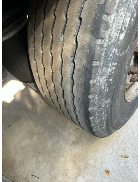 Krone SD - סמיטריילר צד נופל/ שטוח: תמונה 5 Krone SD - סמיטריילר צד נופל/ שטוח: תמונה 5