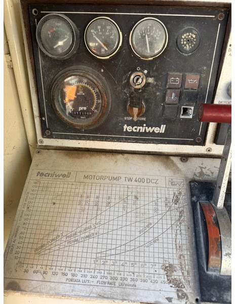 TECNIWELL TW 400 - משאבת בטון נייחת: תמונה 1 TECNIWELL TW 400 - משאבת בטון נייחת: תמונה 1