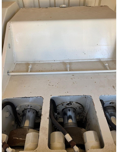 TECNIWELL TW 400 - משאבת בטון נייחת: תמונה 5 TECNIWELL TW 400 - משאבת בטון נייחת: תמונה 5