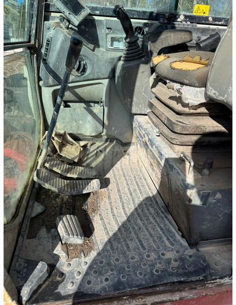 Takeuchi TB260 - מיני מחפר: תמונה 2 Takeuchi TB260 - מיני מחפר: תמונה 2