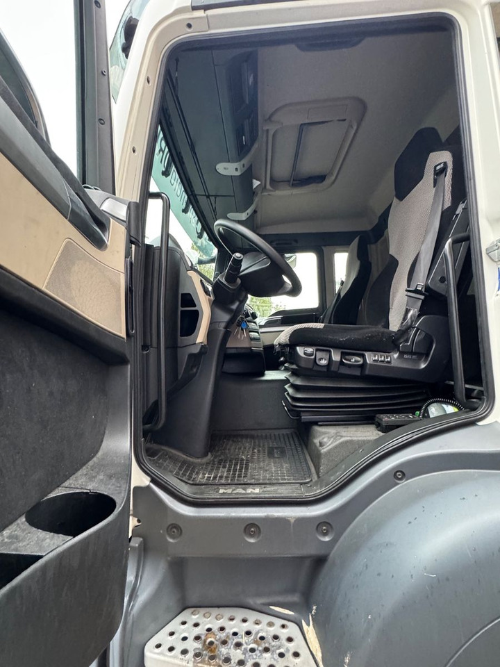 MAN TGS 26.360/LBW/Lenk-Lift/AHK/Voll-Luft - משאית משקאות: תמונה 4 MAN TGS 26.360/LBW/Lenk-Lift/AHK/Voll-Luft - משאית משקאות: תמונה 4