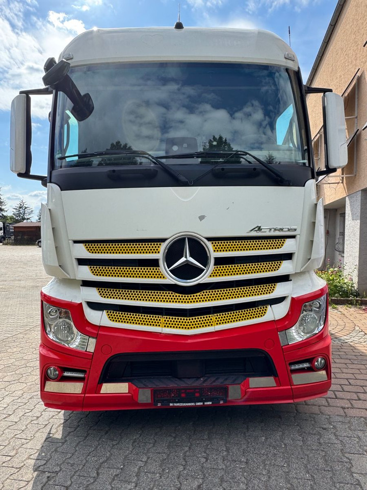 Mercedes-Benz Actros 2545/2xLBW/Klima/Kamera/kpl.Zug - משאית משקאות: תמונה 2 Mercedes-Benz Actros 2545/2xLBW/Klima/Kamera/kpl.Zug - משאית משקאות: תמונה 2