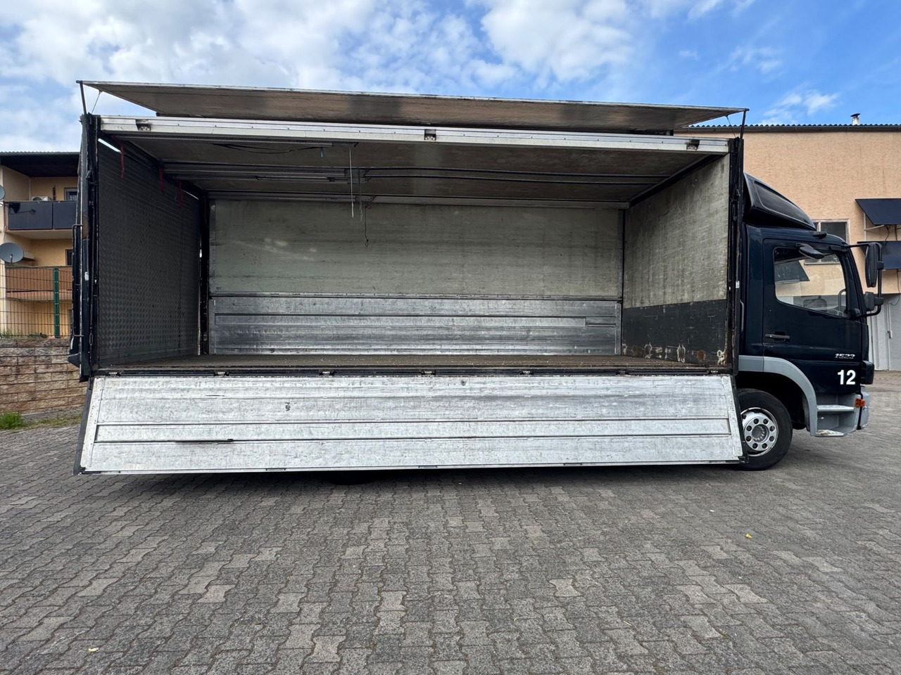 Mercedes-Benz Atego1523/LBW/AHK/Klima/Standh./aus.1Hand - משאית משקאות: תמונה 4 Mercedes-Benz Atego1523/LBW/AHK/Klima/Standh./aus.1Hand - משאית משקאות: תמונה 4