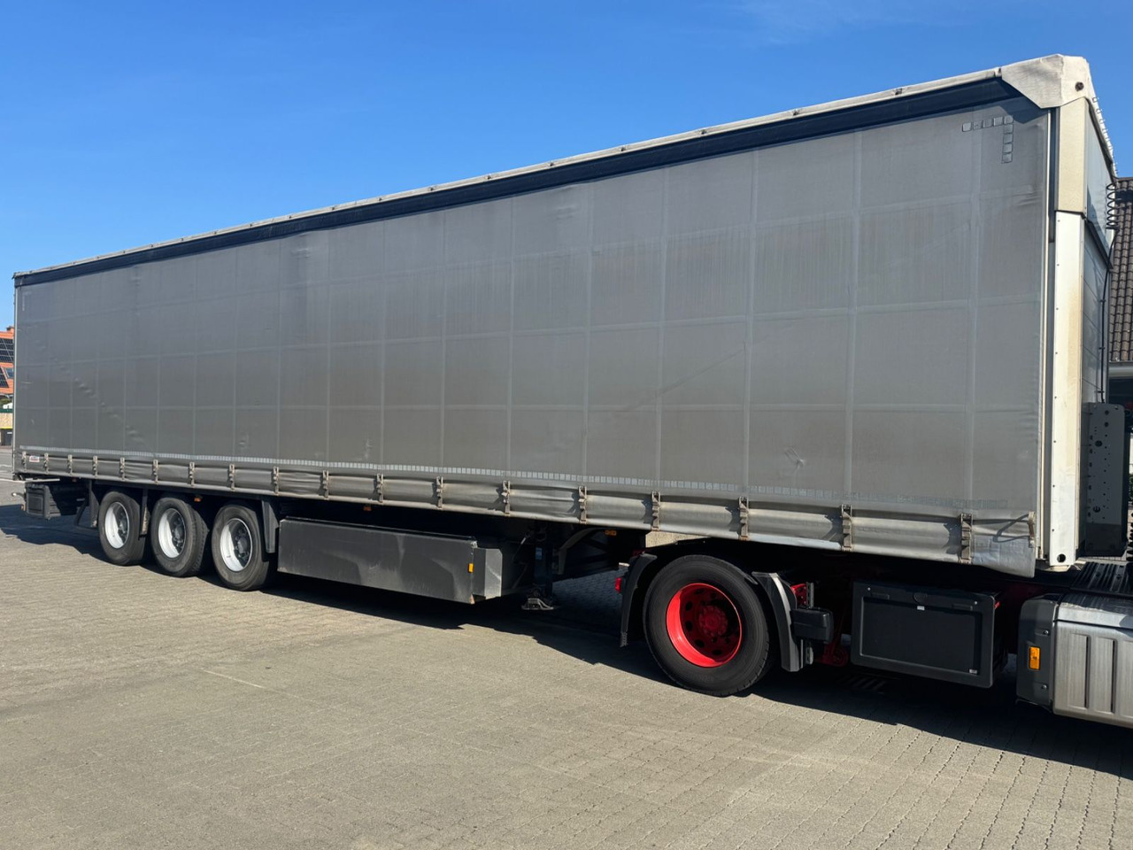 Schmitz Cargobull SCS 24-L/Zertifiziert/Lift/Top-Zustand! - סמיטריילר עם וילונות צד: תמונה 1 Schmitz Cargobull SCS 24-L/Zertifiziert/Lift/Top-Zustand! - סמיטריילר עם וילונות צד: תמונה 1