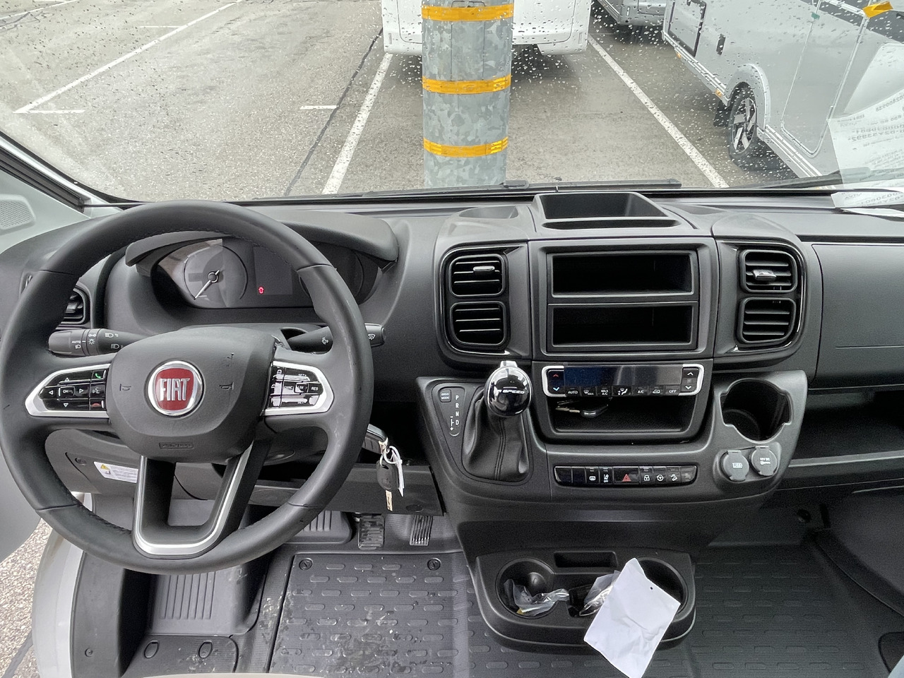 חָדָשׁ רכב ממונע חצי-משולב ADRIA Matrix axess 650 SC: תמונה 20
