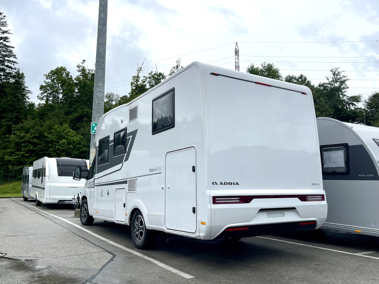 ADRIA Matrix axess 650 SC - רכב ממונע חצי-משולב: תמונה 3 ADRIA Matrix axess 650 SC - רכב ממונע חצי-משולב: תמונה 3