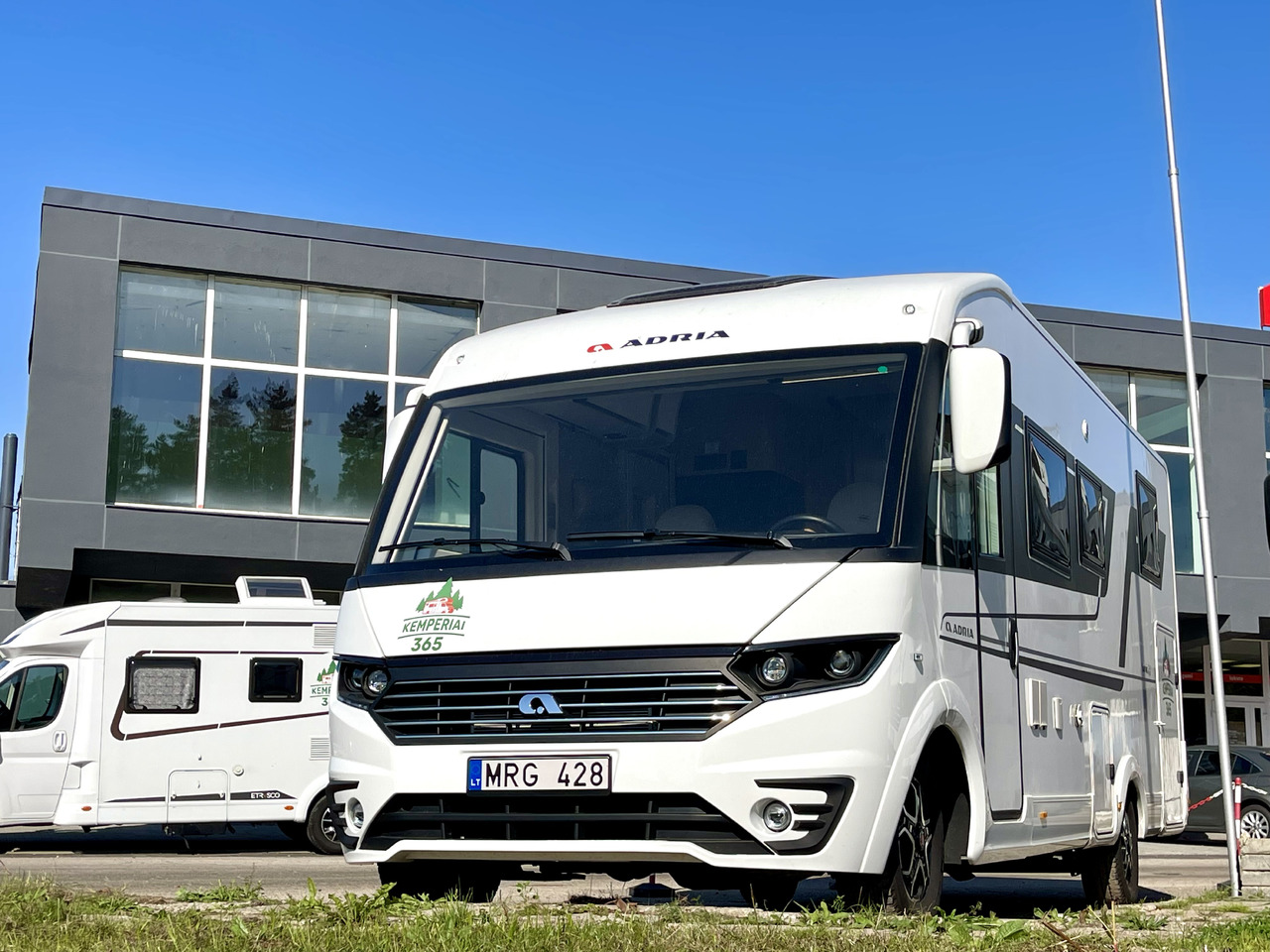ADRIA Sonic Plus 700SL - רכב ממונע משולב: תמונה 1 ADRIA Sonic Plus 700SL - רכב ממונע משולב: תמונה 1