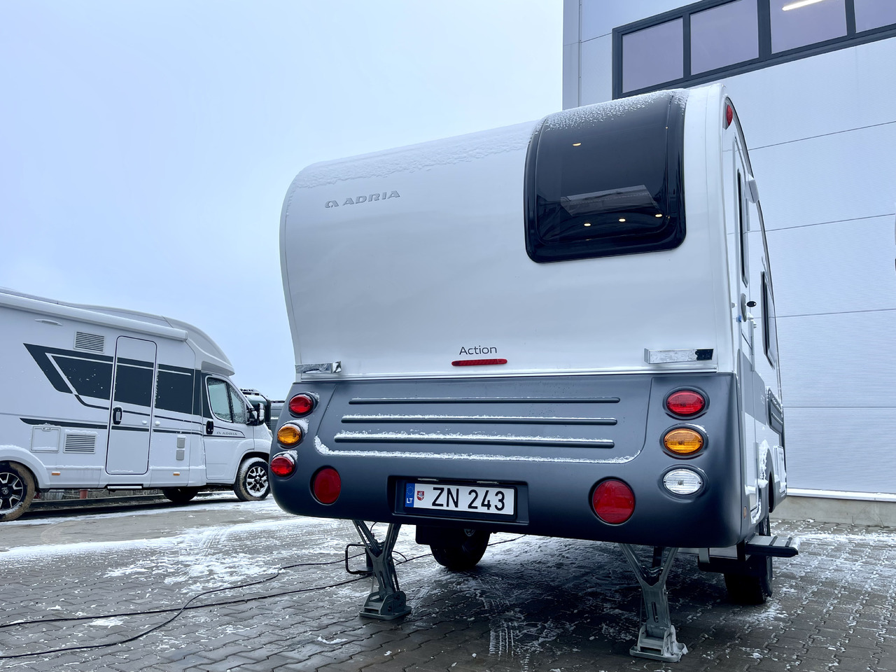 Adria Action Sport - קרוואן נגרר: תמונה 4 Adria Action Sport - קרוואן נגרר: תמונה 4