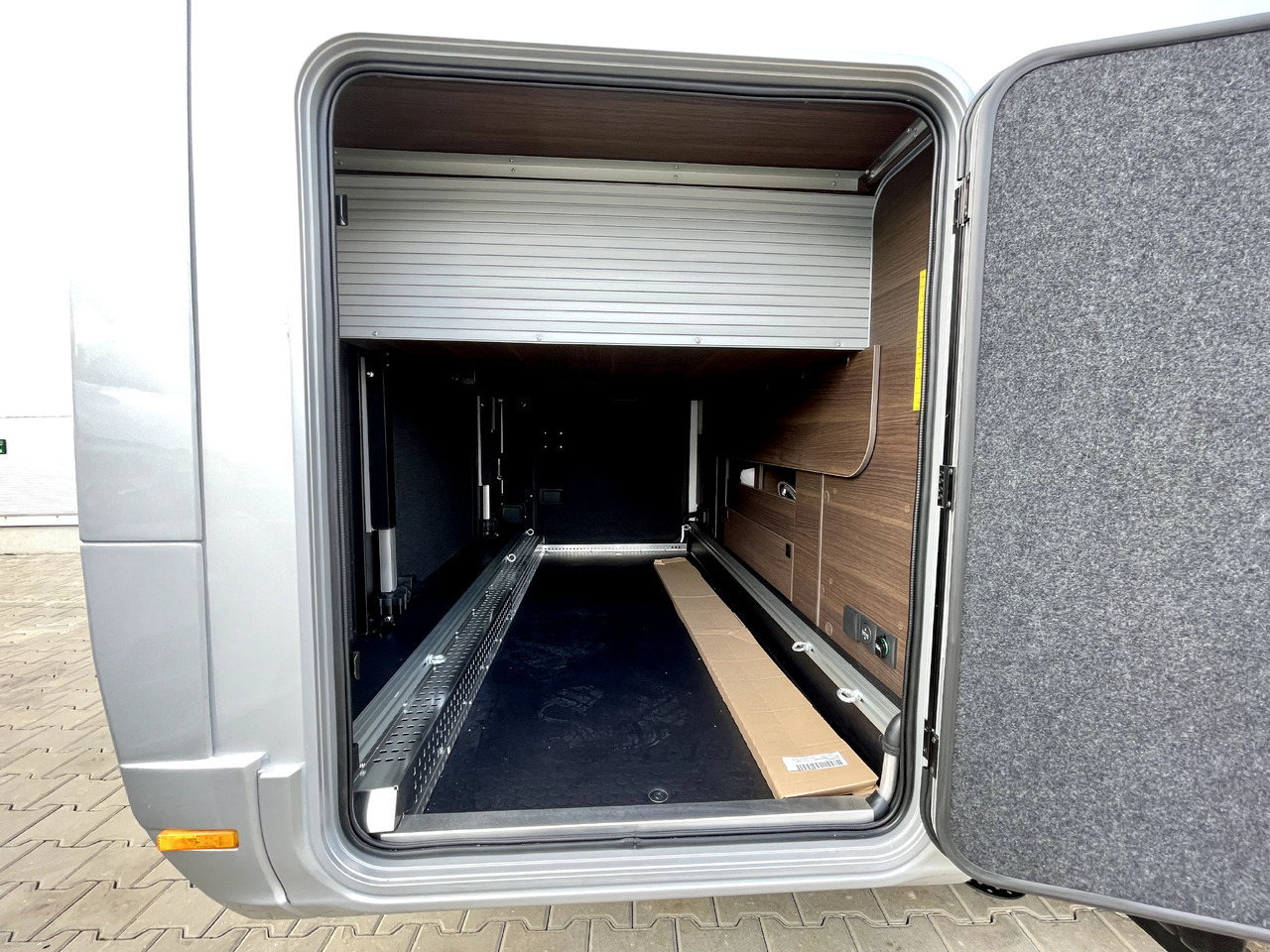 הַחכָּרָה Adria Super Sonic 890 LC Adria Super Sonic 890 LC: תמונה 16 הַחכָּרָה Adria Super Sonic 890 LC Adria Super Sonic 890 LC: תמונה 16