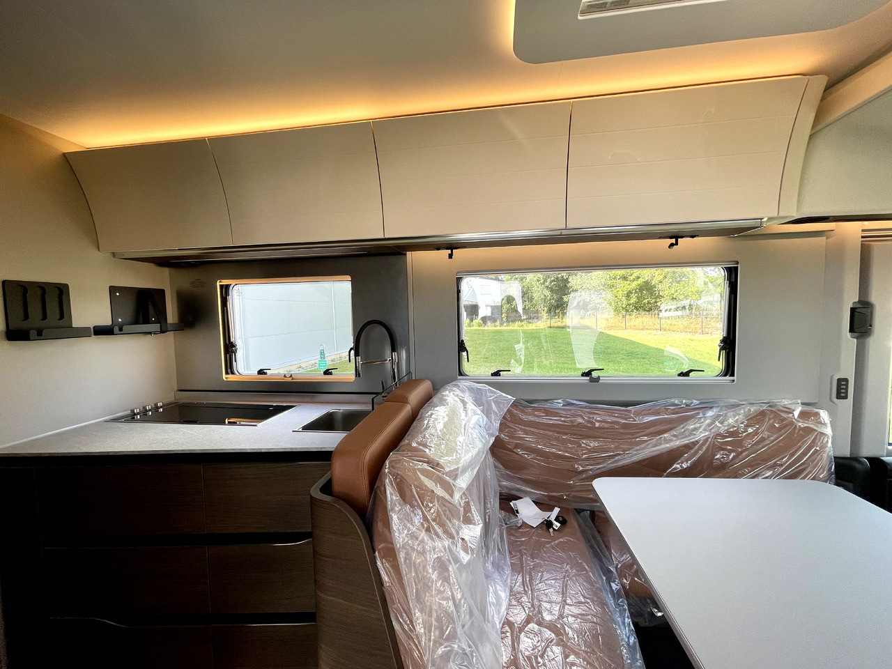 Adria Super Sonic 890 LC - רכב ממונע משולב: תמונה 4 Adria Super Sonic 890 LC - רכב ממונע משולב: תמונה 4