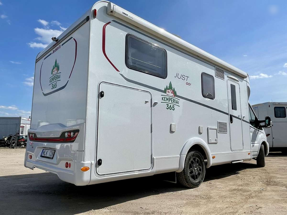 DETHLEFFS Just Go T7055 EB - רכב ממונע חצי-משולב: תמונה 5 DETHLEFFS Just Go T7055 EB - רכב ממונע חצי-משולב: תמונה 5