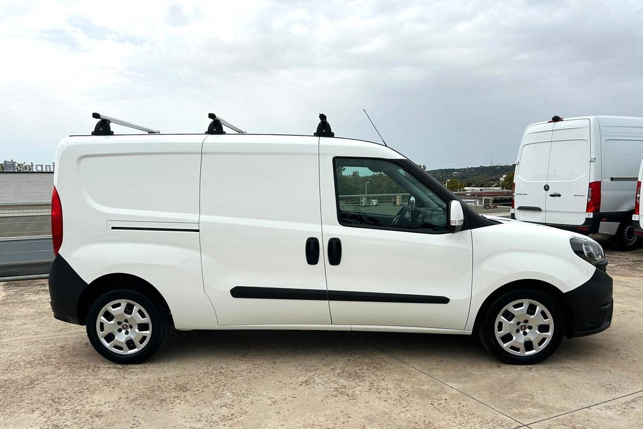 Fiat Doblò Maxi 1.6 mjt 105 cv 3 posti - מכונות אחרות: תמונה 4 Fiat Doblò Maxi 1.6 mjt 105 cv 3 posti - מכונות אחרות: תמונה 4