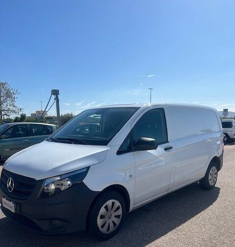 Mercedes-Benz VITO FURGONE 114 Traz Ant - כלי רכב מסחרי עם לוח: תמונה 4 Mercedes-Benz VITO FURGONE 114 Traz Ant - כלי רכב מסחרי עם לוח: תמונה 4