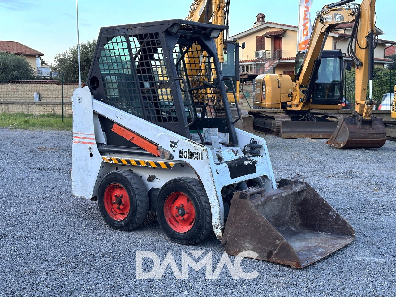 BOBCAT 463 - מעמיס היגוי החלקה: תמונה 1 BOBCAT 463 - מעמיס היגוי החלקה: תמונה 1