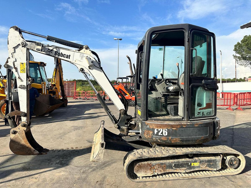 Bobcat E26 - מיני מחפר: תמונה 1 Bobcat E26 - מיני מחפר: תמונה 1