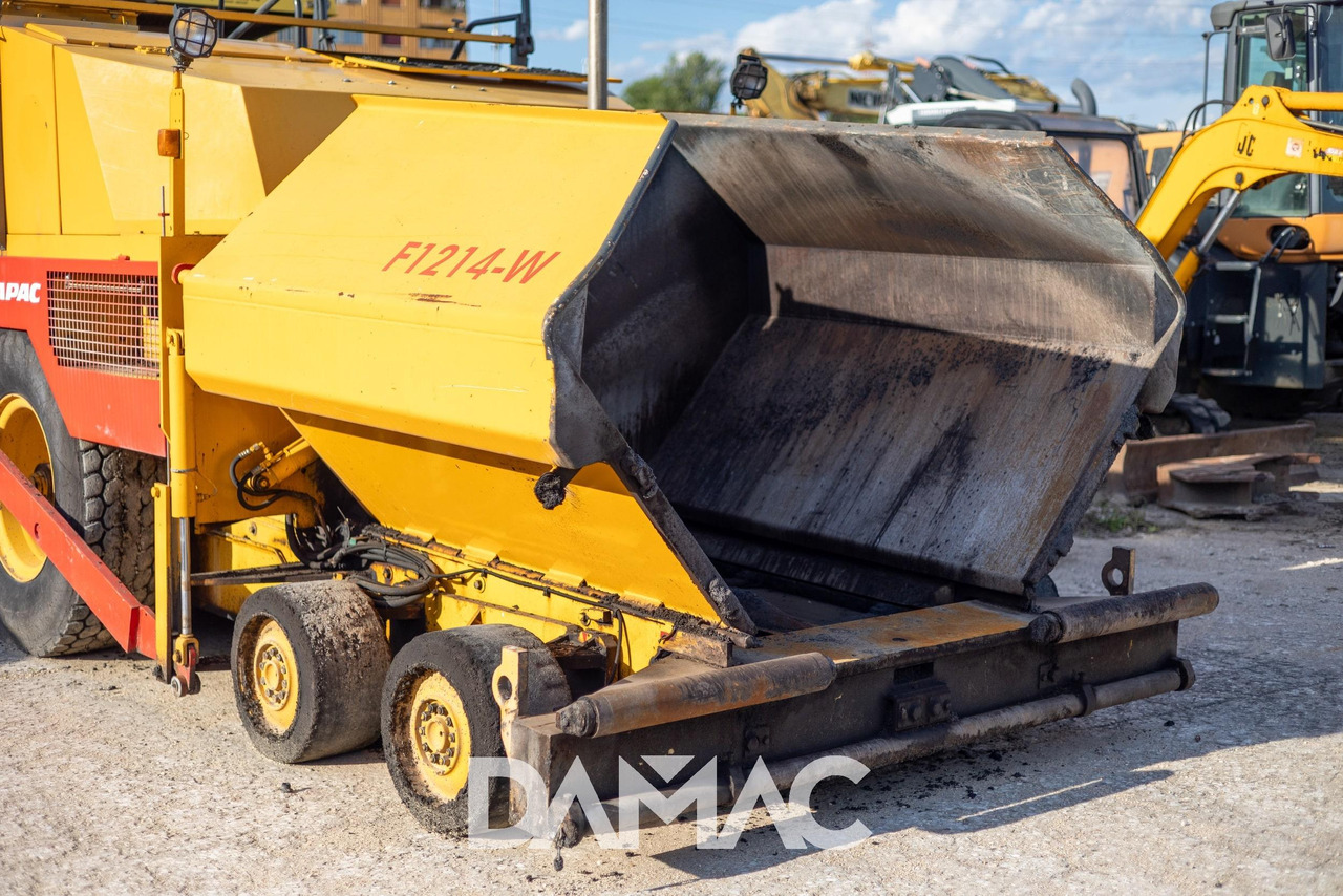 DYNAPAC F121-4W - מרצף אספלט: תמונה 2 DYNAPAC F121-4W - מרצף אספלט: תמונה 2