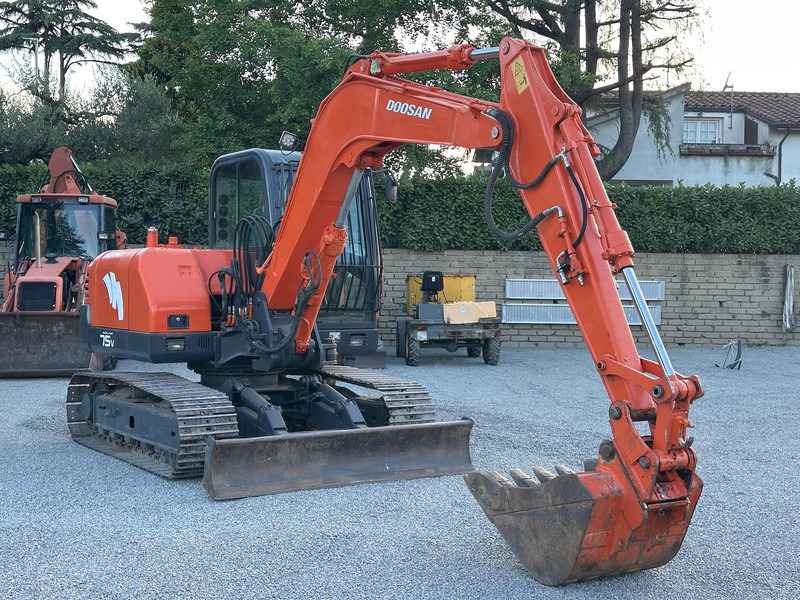 Doosan SOLAR 75V - מחפר: תמונה 2 Doosan SOLAR 75V - מחפר: תמונה 2