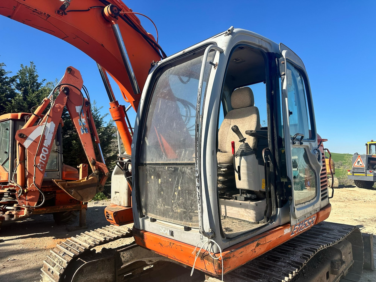 FIAT KOBELCO E115SR - מחפר סורק: תמונה 5 FIAT KOBELCO E115SR - מחפר סורק: תמונה 5