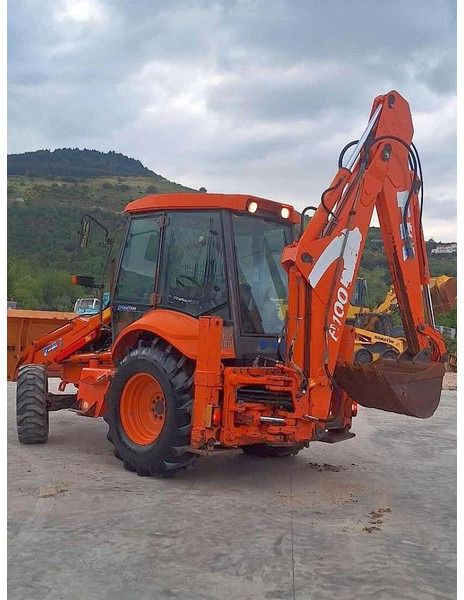 Fiat KOBELCO FB100 - מחפרון: תמונה 3 Fiat KOBELCO FB100 - מחפרון: תמונה 3
