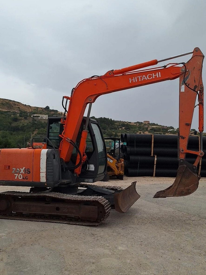 HITACHI ZX70LC - מיני מחפר: תמונה 3 HITACHI ZX70LC - מיני מחפר: תמונה 3