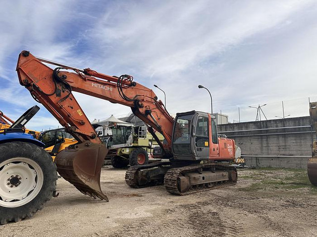 Hitachi ZX180 - מחפר סורק: תמונה 1 Hitachi ZX180 - מחפר סורק: תמונה 1