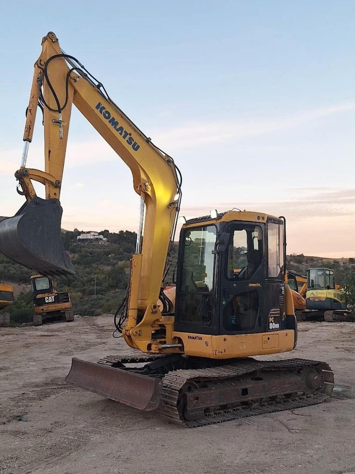 KOMATSU PC80 - מיני מחפר: תמונה 1 KOMATSU PC80 - מיני מחפר: תמונה 1