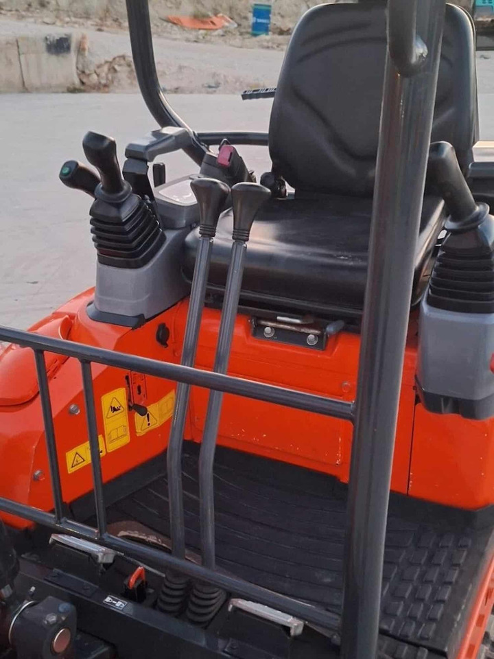 KUBOTA U17-3a - מיני מחפר: תמונה 5 KUBOTA U17-3a - מיני מחפר: תמונה 5