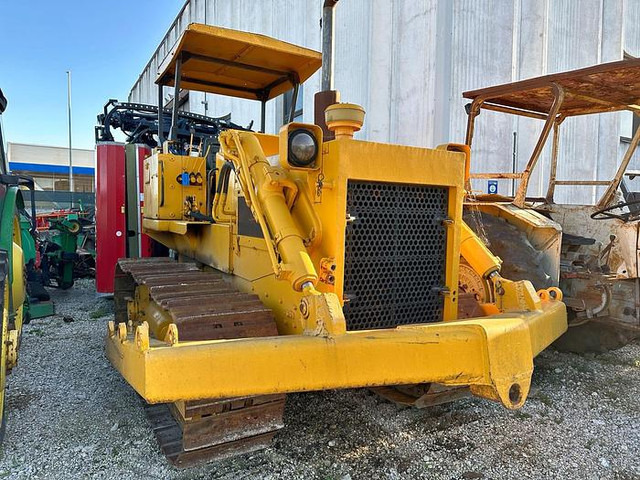 Massey Ferguson MF1124 - טרקטור חקלאי: תמונה 1 Massey Ferguson MF1124 - טרקטור חקלאי: תמונה 1