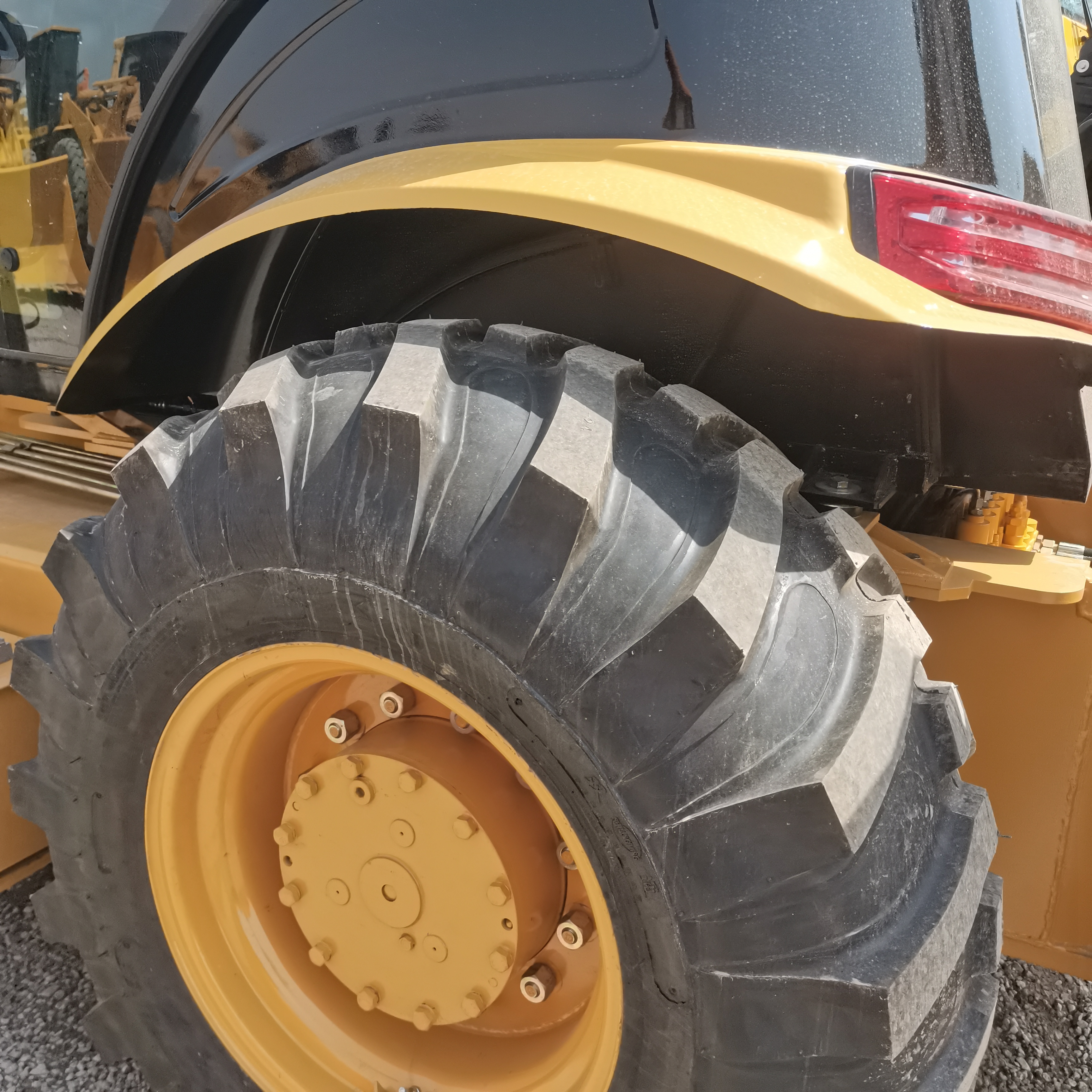 חָדָשׁ מחפרון CATERPILLAR 420F: תמונה 7