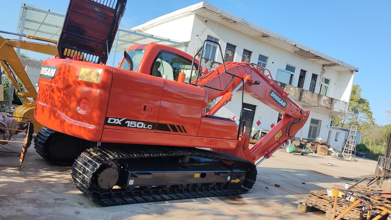 DOOSAN DX150 - מחפר סורק: תמונה 2 DOOSAN DX150 - מחפר סורק: תמונה 2