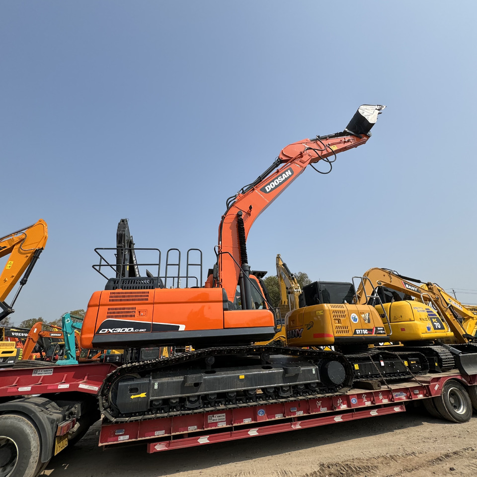 DOOSAN DX300 - מחפר סורק: תמונה 2 DOOSAN DX300 - מחפר סורק: תמונה 2