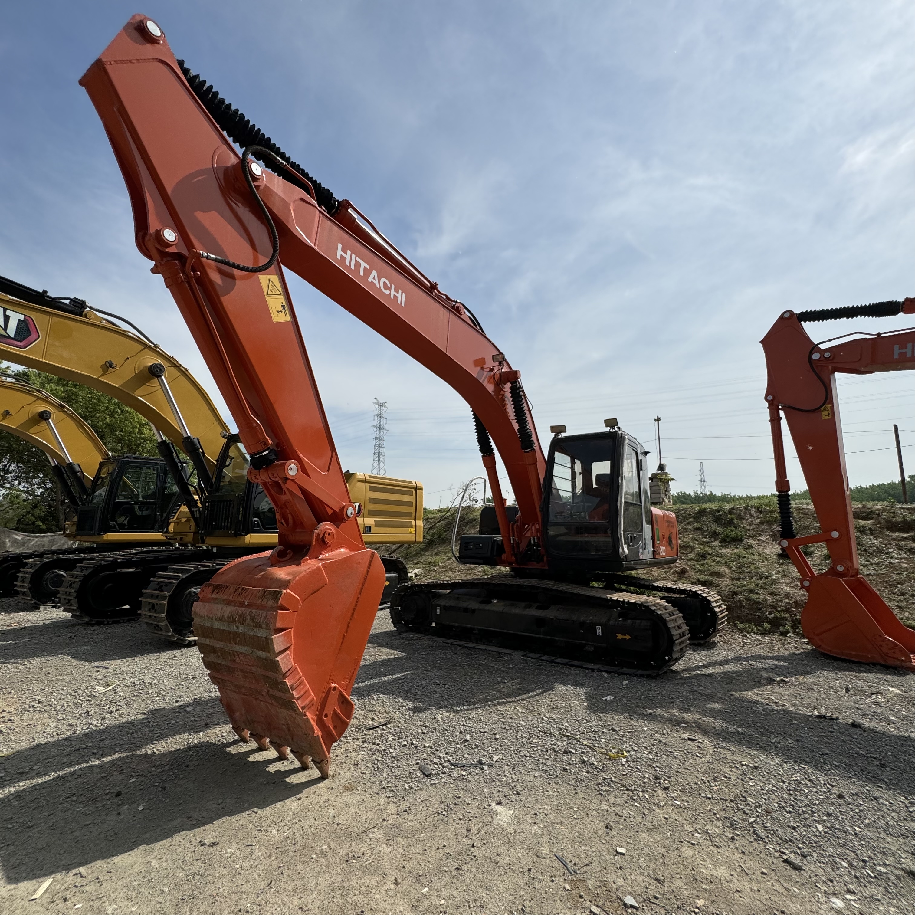 מחפר סורק HITACHI ZX200: תמונה 9