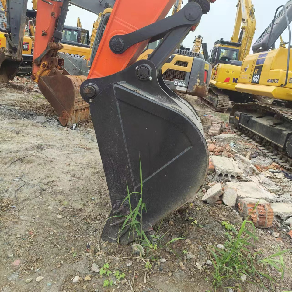 מחפר סורק HITACHI ZX240: תמונה 9