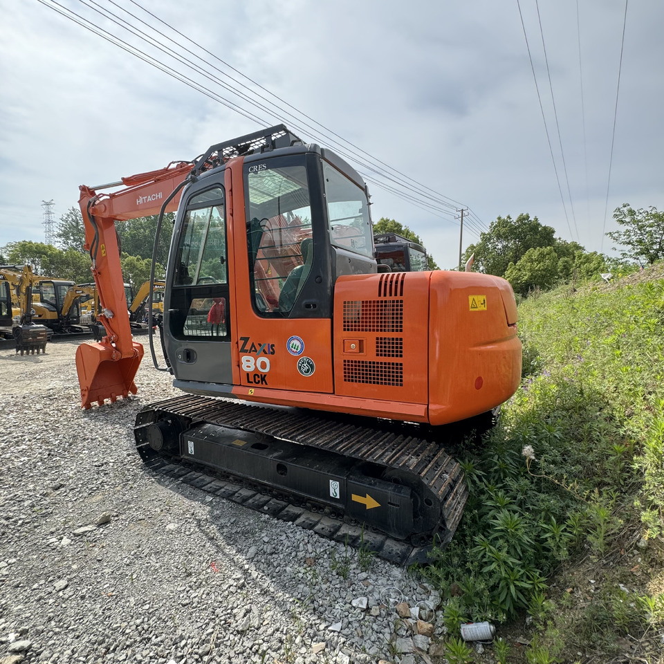 HITACHI ZX80 - מיני מחפר: תמונה 5 HITACHI ZX80 - מיני מחפר: תמונה 5