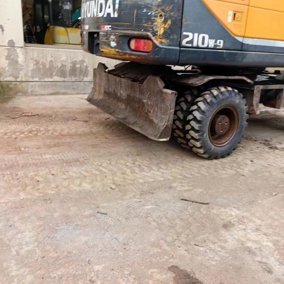 HYUNDAI R220LC-9S - מחפר גלגלים: תמונה 5 HYUNDAI R220LC-9S - מחפר גלגלים: תמונה 5