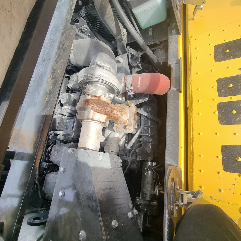 KOMATSU PC450-8 - מחפר סורק: תמונה 5 KOMATSU PC450-8 - מחפר סורק: תמונה 5