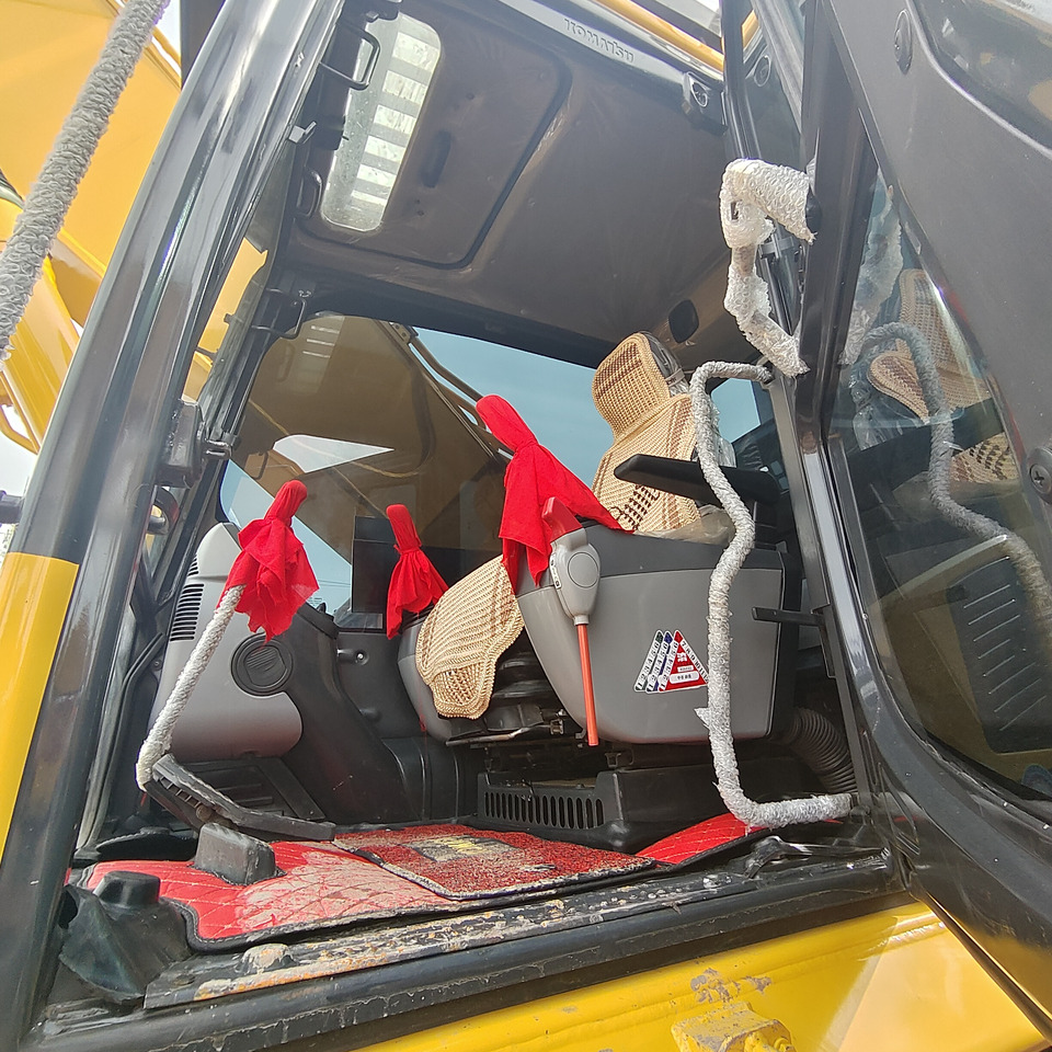 מחפר סורק KOMATSU PC450-8: תמונה 8