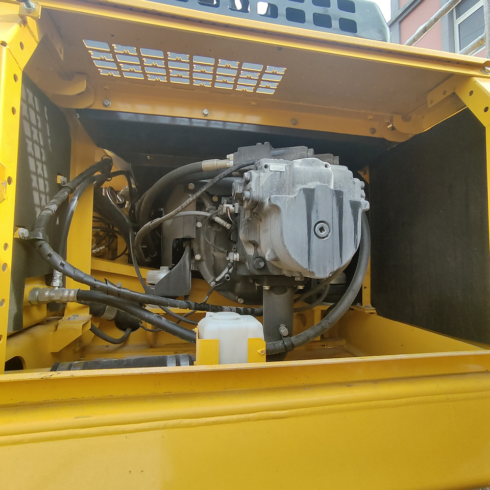 מחפר סורק KOMATSU PC450-8: תמונה 13