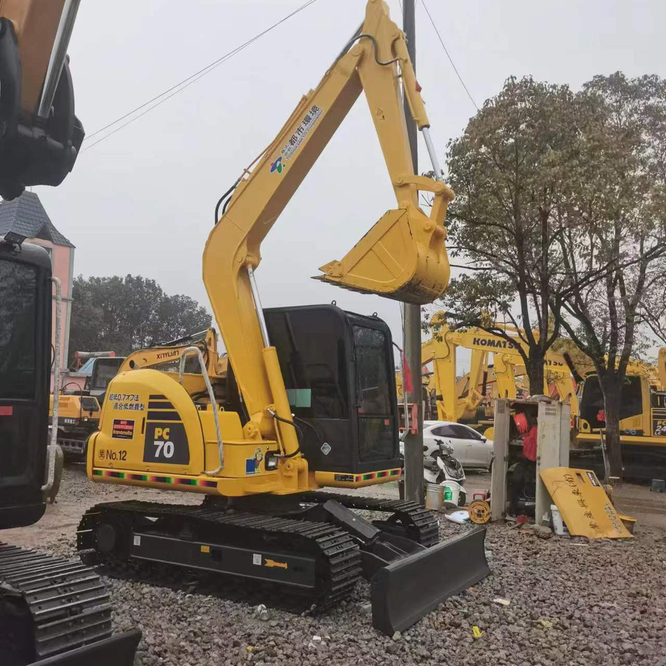 KOMATSU PC70 - מיני מחפר: תמונה 3 KOMATSU PC70 - מיני מחפר: תמונה 3