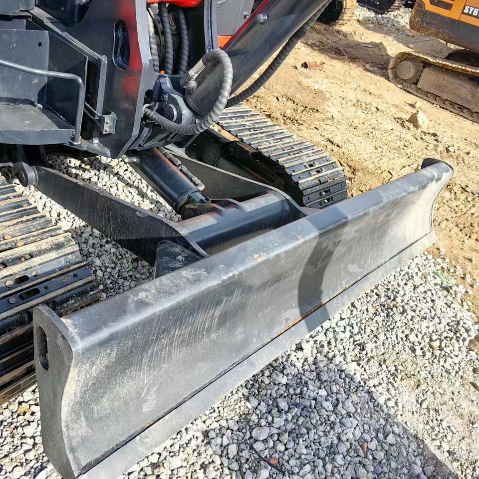 מחפר סורק KUBOTA KX165: תמונה 17