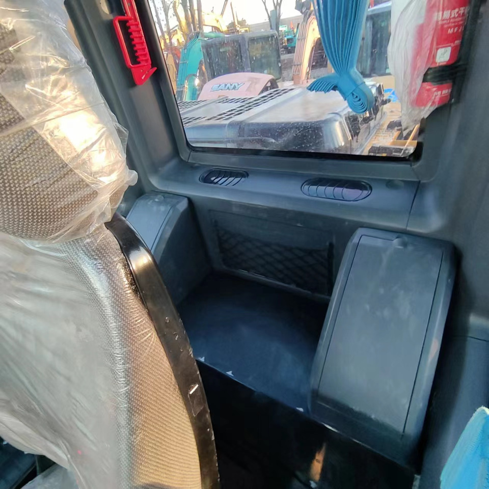 מחפר סורק SANY SY135: תמונה 8