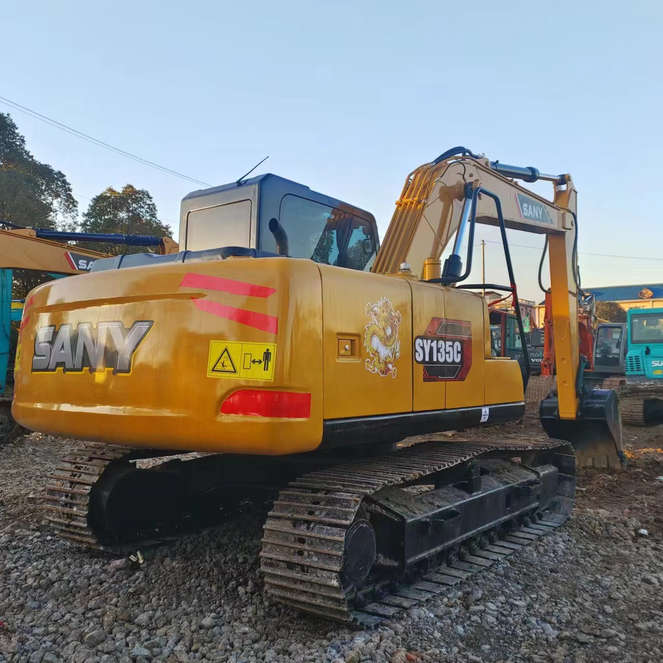 מחפר סורק SANY SY135: תמונה 14